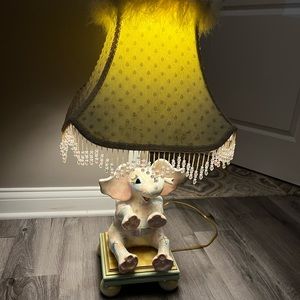 Glass elephant lamp